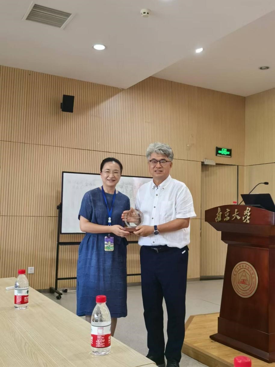 韩国高丽大学Jong Seung Kim教授应邀作“名师讲坛”报告