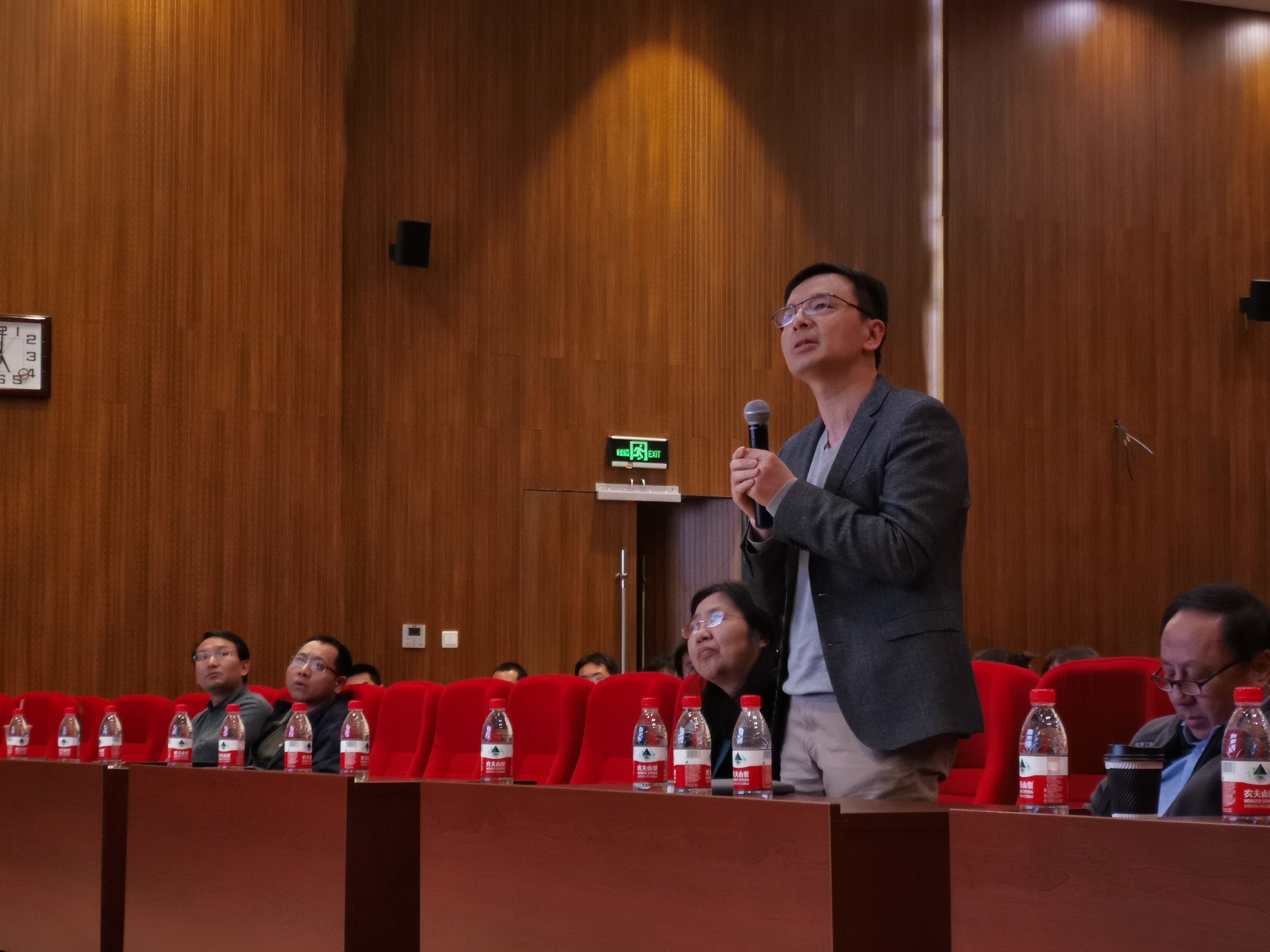 张锦院士应邀作“名师讲坛”报告
